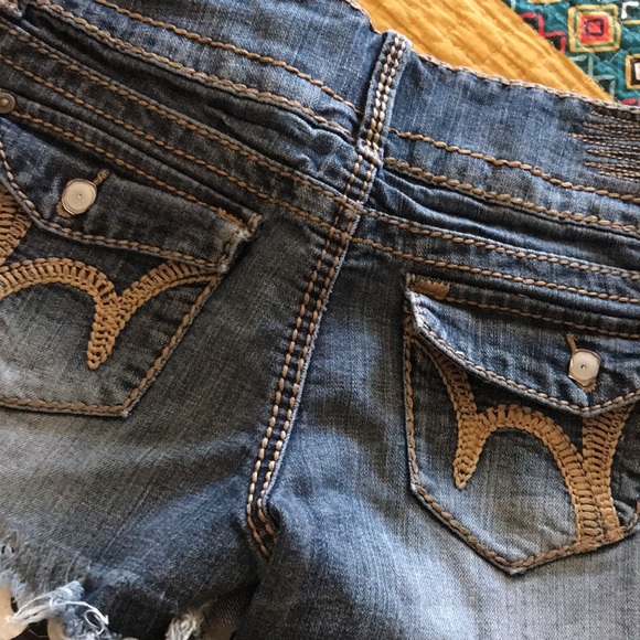 Short🥰🤗 - Picture 4 of 4